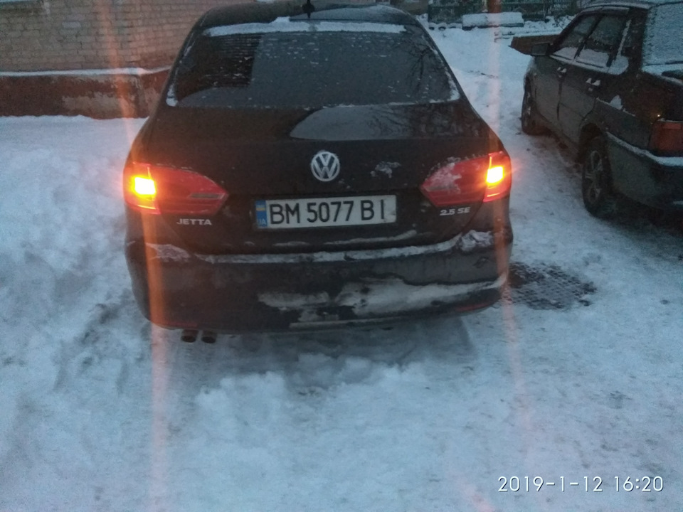 Тепер задні ліхтарі жовті або як стати ближчими до стандарту 2