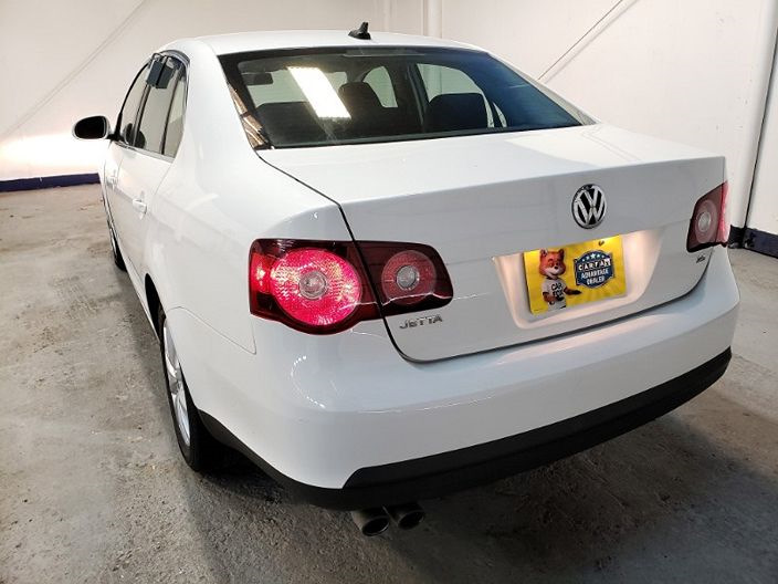 Жовті поворотники на Jetta MK5 USA 1
