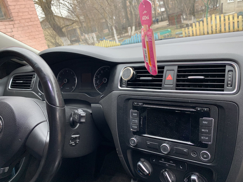 За 130 Автовібрує. VW JETTA 2.5 2012 SEL АКПП 1