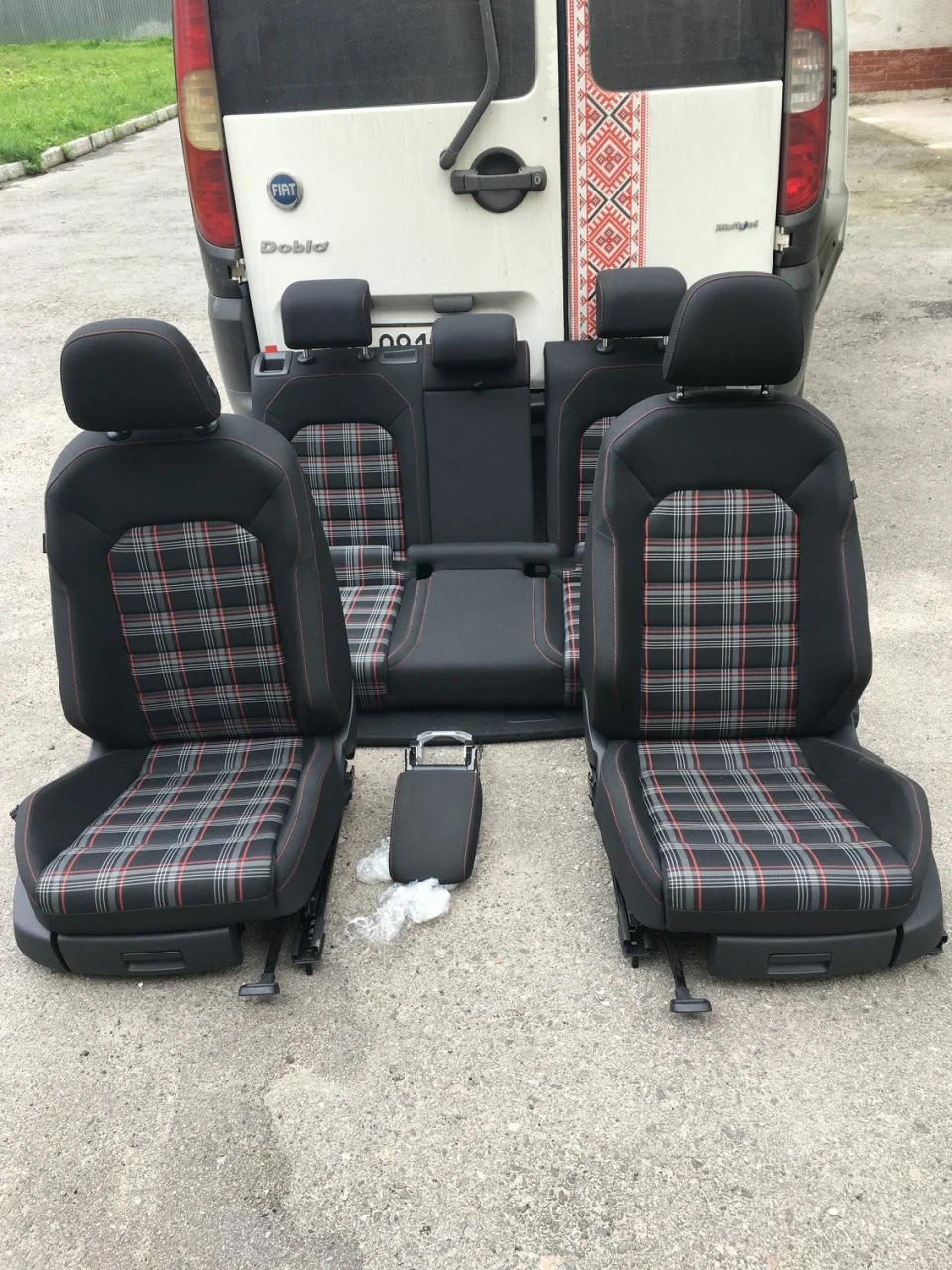 Клітка на клітці, картатий секс) Салон GTI…