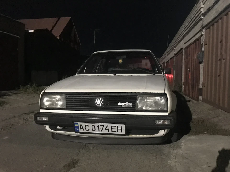 Повороти White