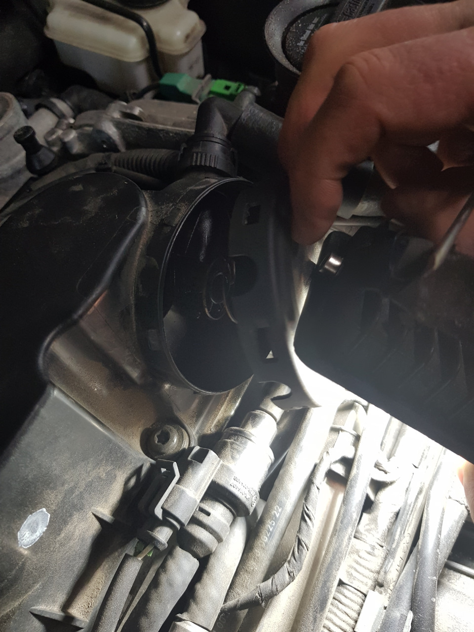 Заміна клапана PCV (клапан рециркуляції газів, що відпрацювали) 2.5l USA 2