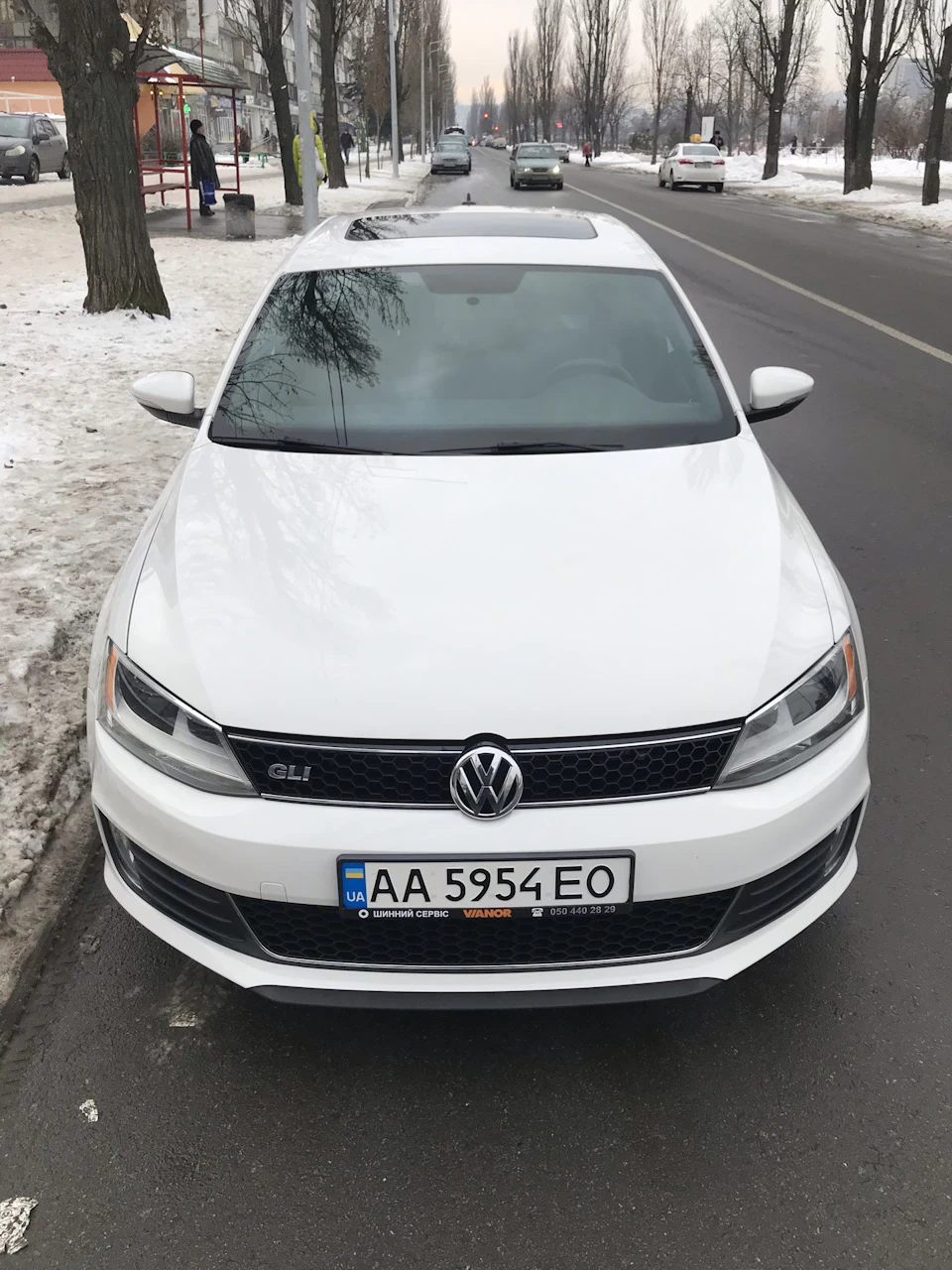 Перший біль. Джекі чан, Кия!