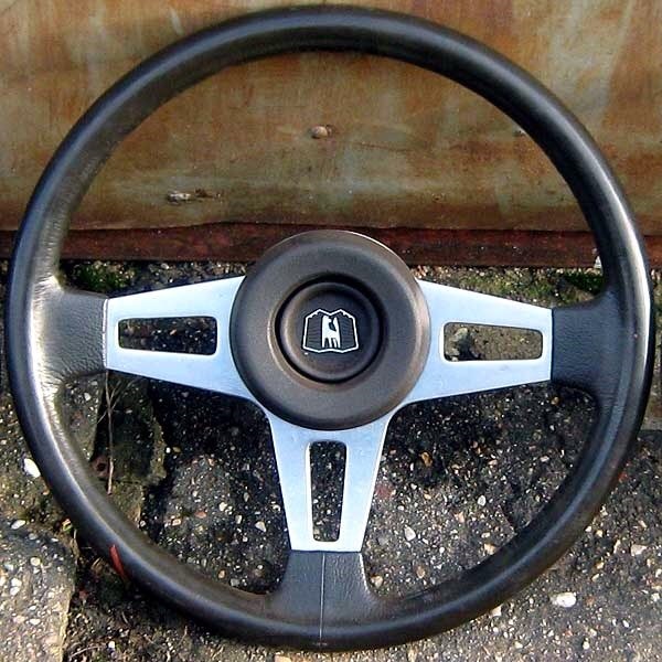 Шукаю кермо від vw mk1 gti 1