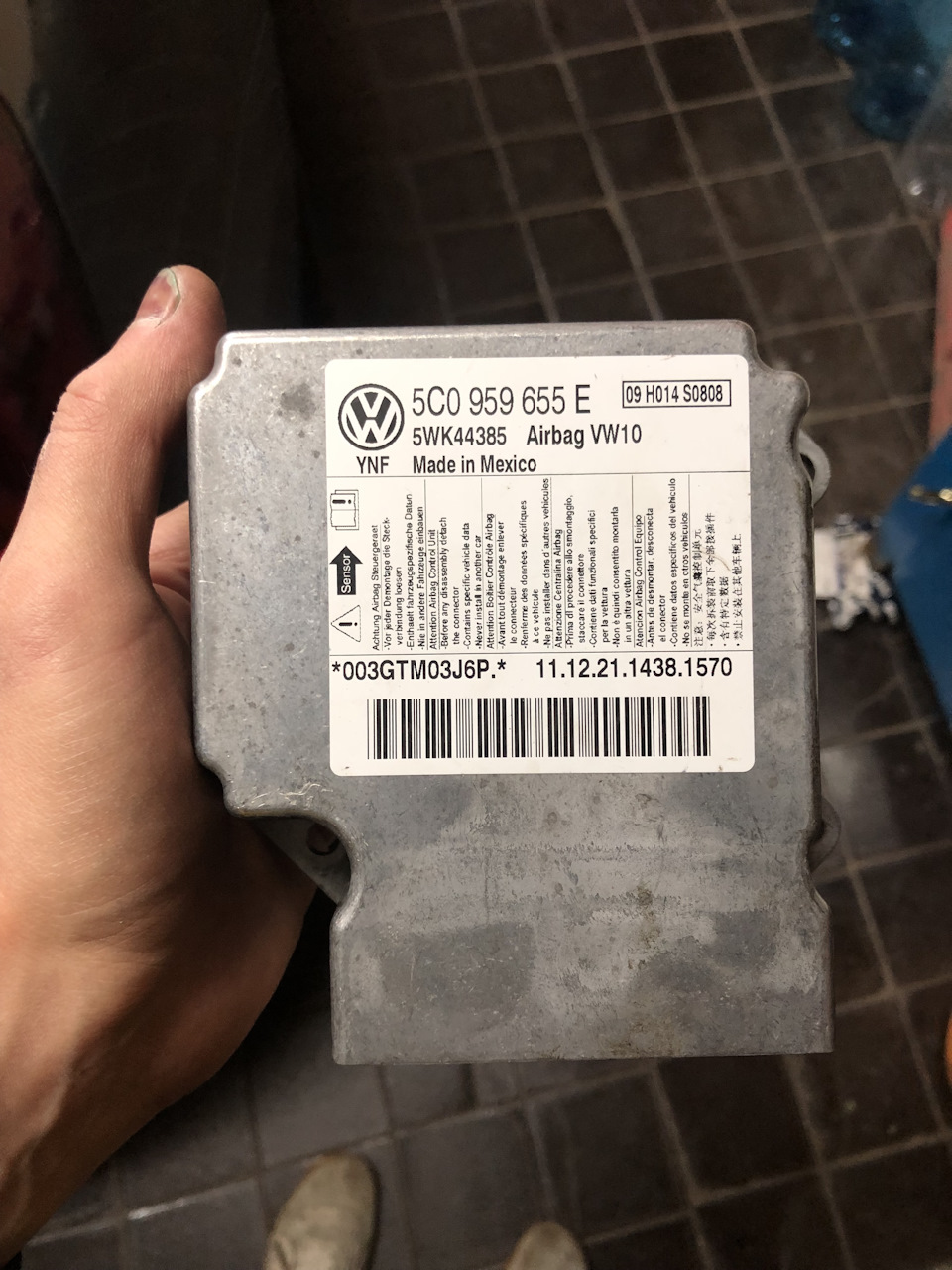 Прошивка EEPROM блоку AirbagVW10 за допомогою USB-програматора CH341A 5