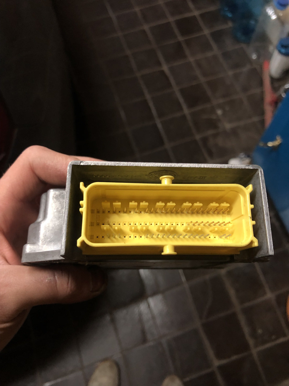 Прошивка EEPROM блоку AirbagVW10 за допомогою USB-програматора CH341A 3