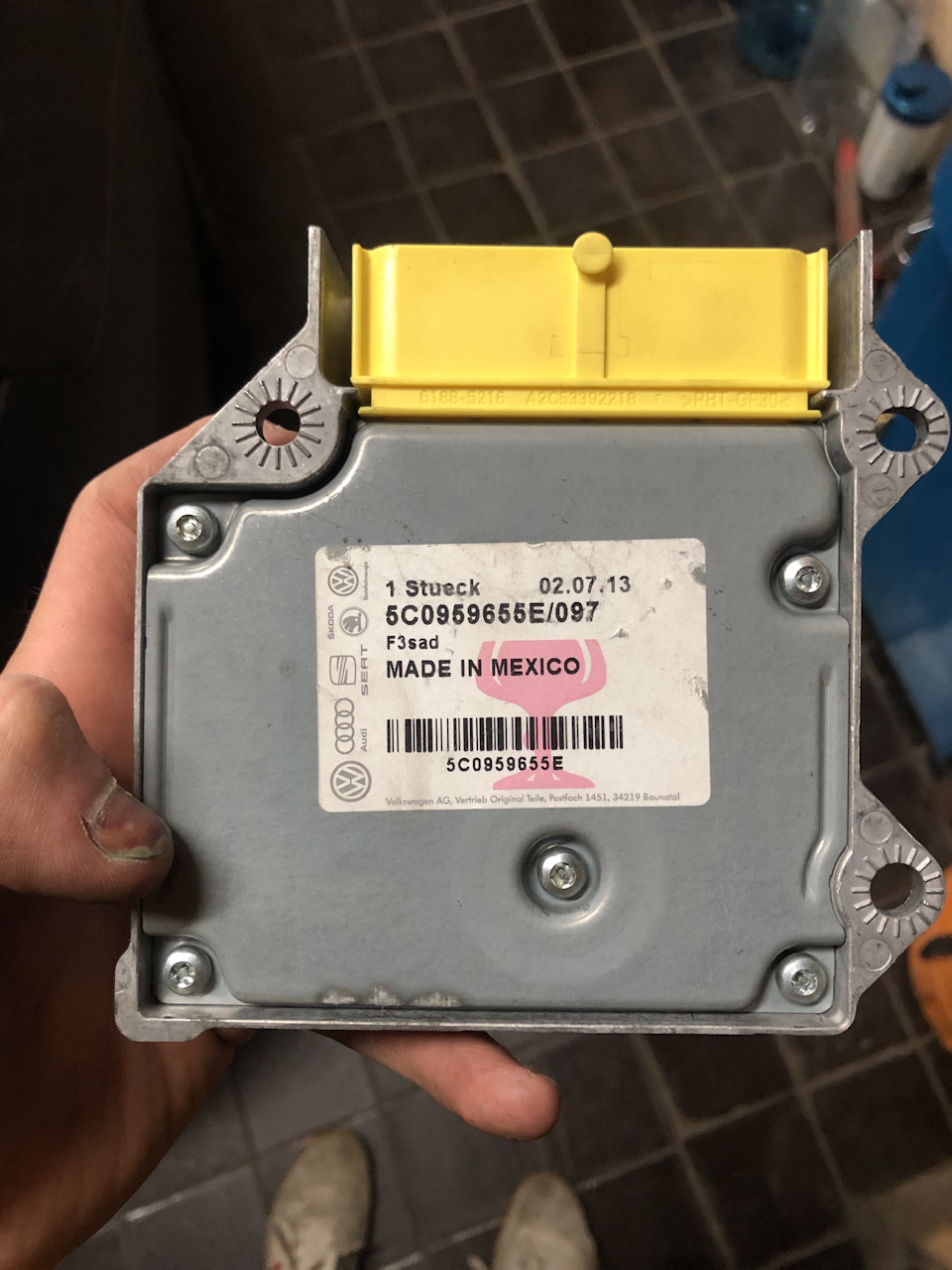 Прошивка EEPROM блоку AirbagVW10 за допомогою USB-програматора CH341A 4