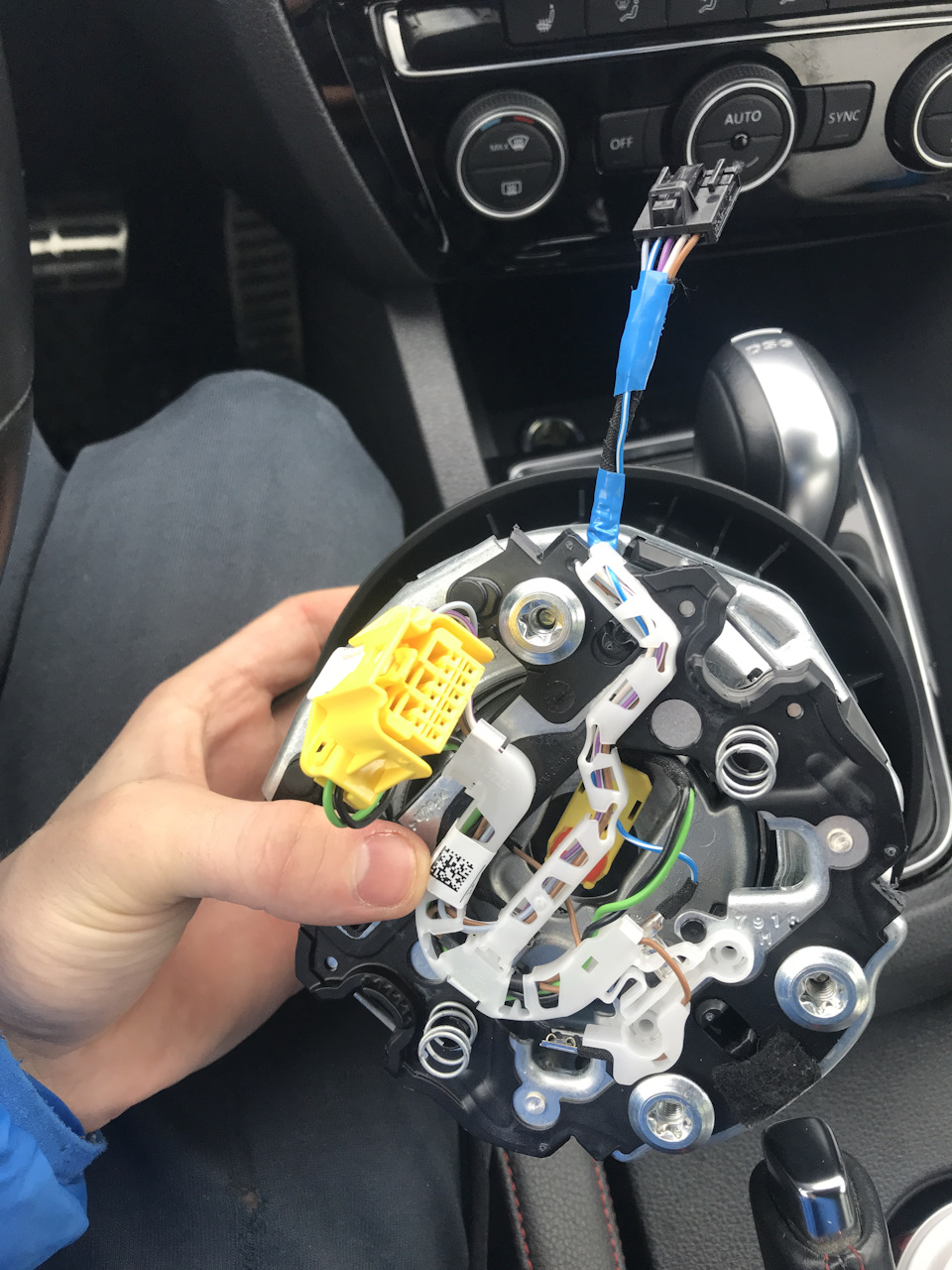 📌 Перепинування проводки Airbag у кермі 5