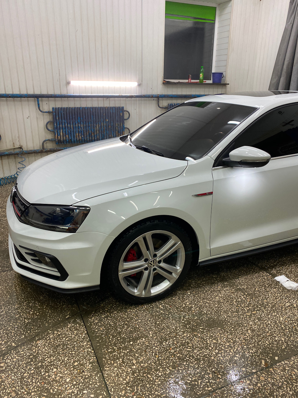 🔦 Підсвічування в дзеркалах або шлях до Premium 5