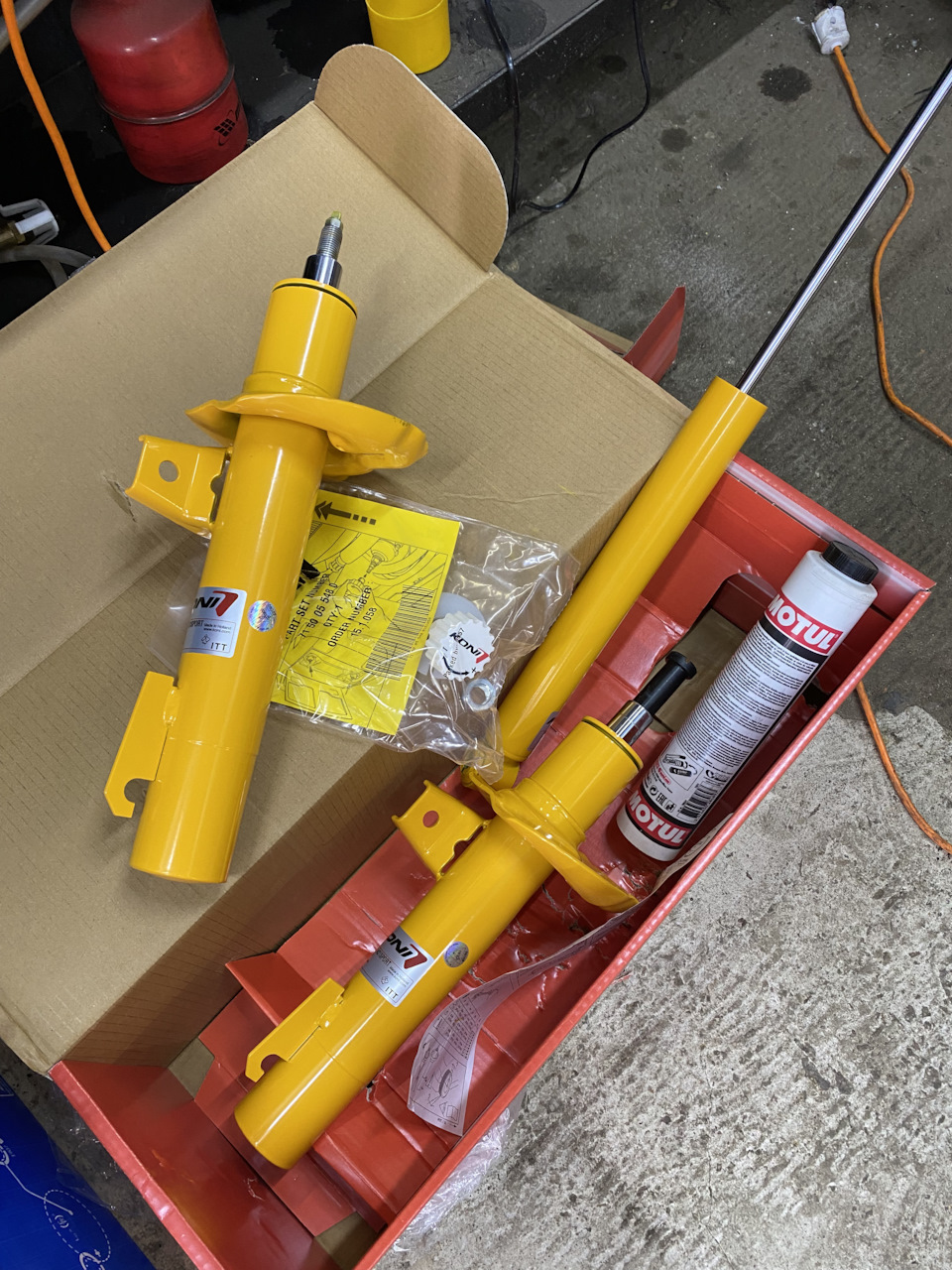 🇳🇱 Стійки Koni Sport + пружини H&R - 30. 3