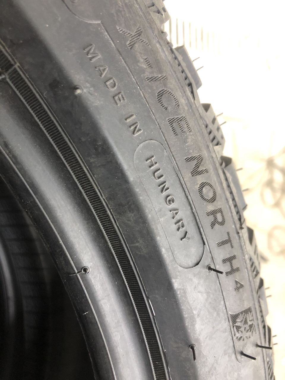 ❄️ Зимова гума Michelin X-ICE North 4 225/40/18 2