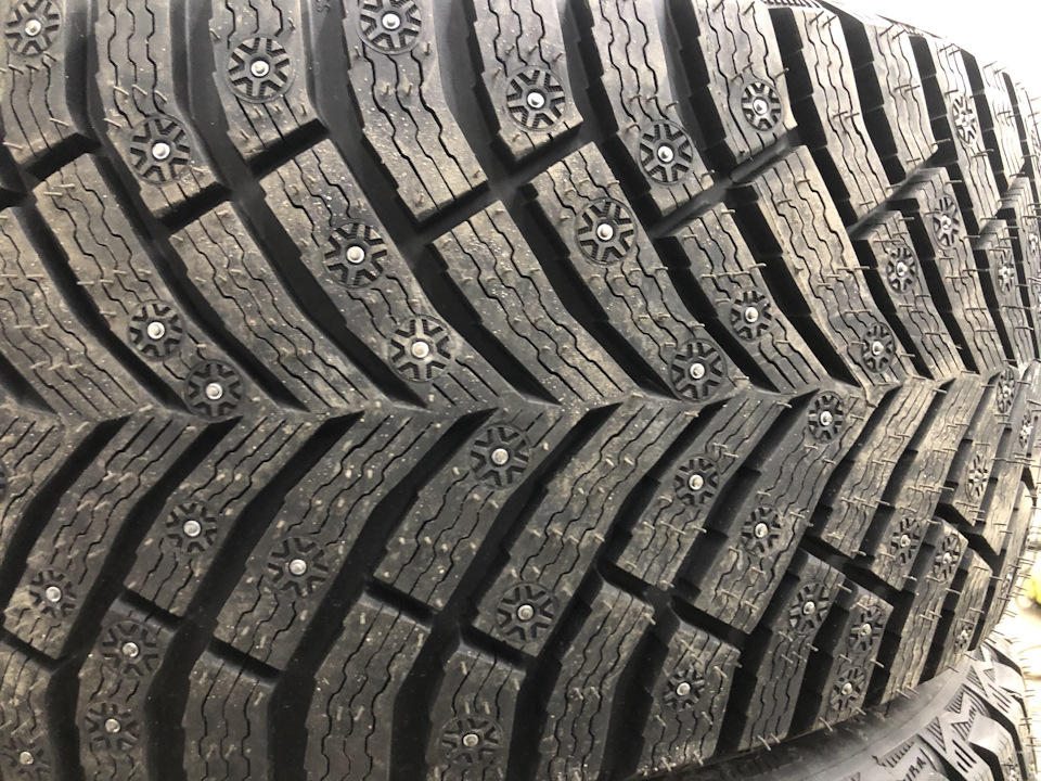 ❄️ Зимова гума Michelin X-ICE North 4 225/40/18 3