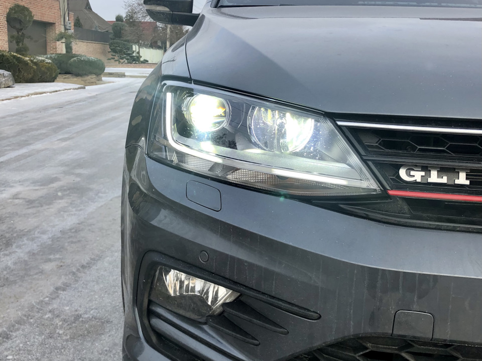 16. Bi-LED 3.0 лінзи в оригінальні фари 3