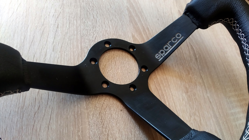 Руль Sparco R345 2