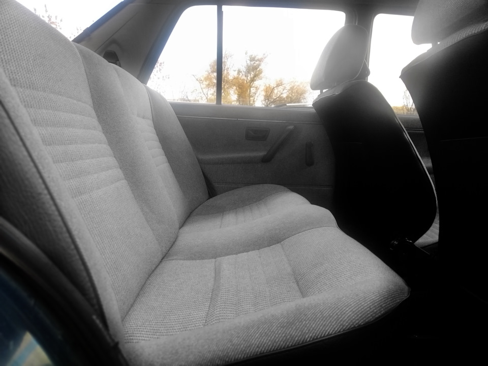 Стоковий салон Jetta MK2 5