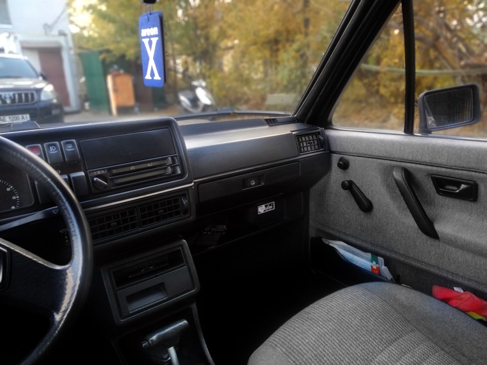 Стоковий салон Jetta MK2 3