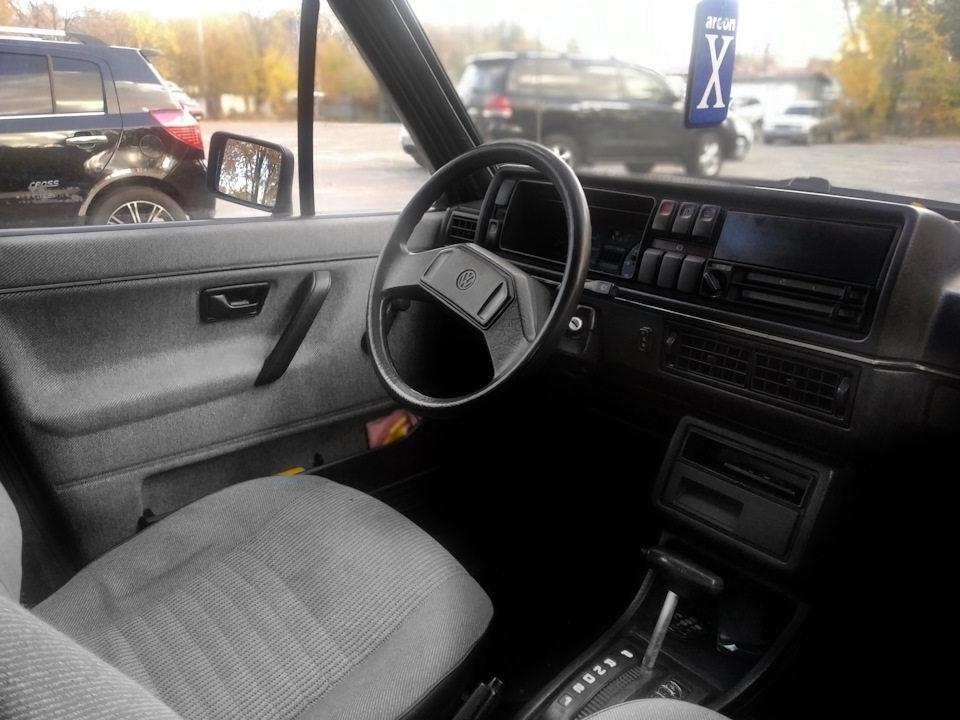 Стоковий салон Jetta MK2 4