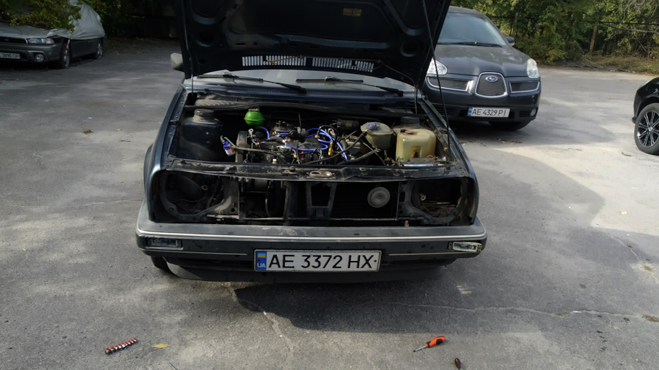 Жовті фари Volkswagen Jetta MK2 2
