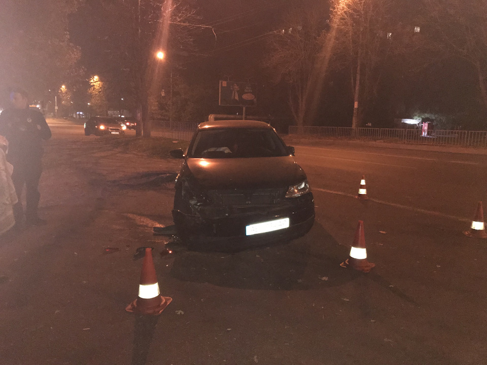 Як Цукерка проїхалася боком асфальтом:( 3