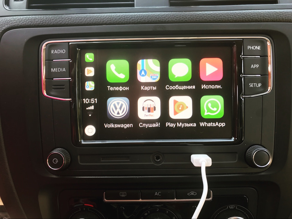 Заміна магнітоли на RCD 330+ з функцією Carplay 2