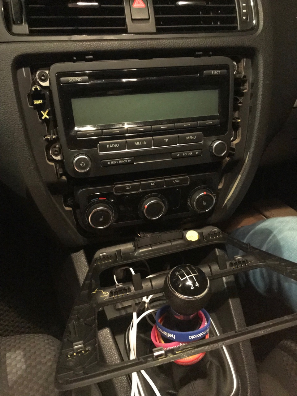 Заміна магнітоли на RCD 330+ з функцією Carplay 3