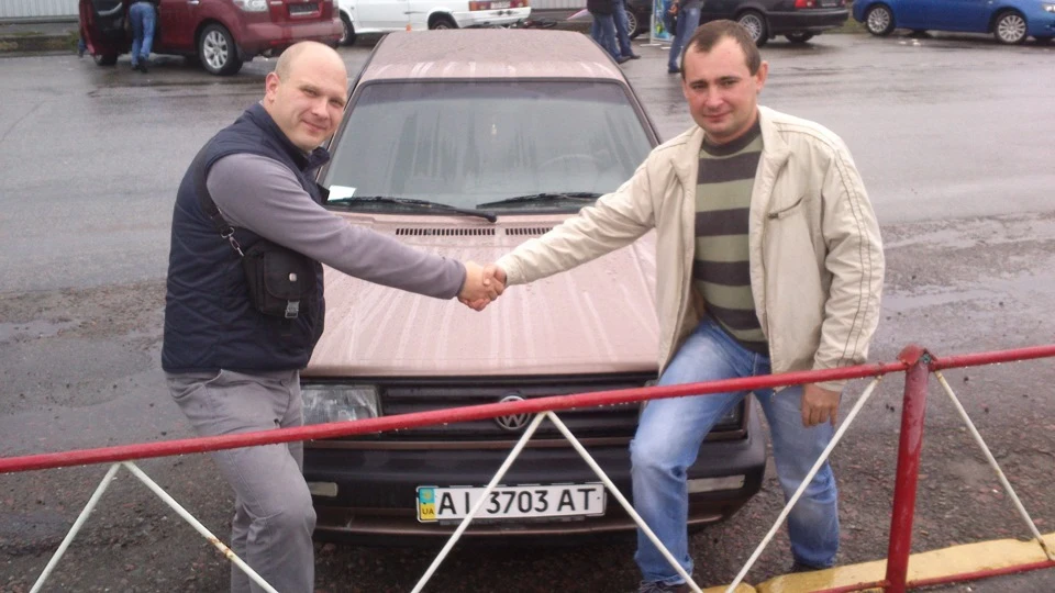 в день продажу