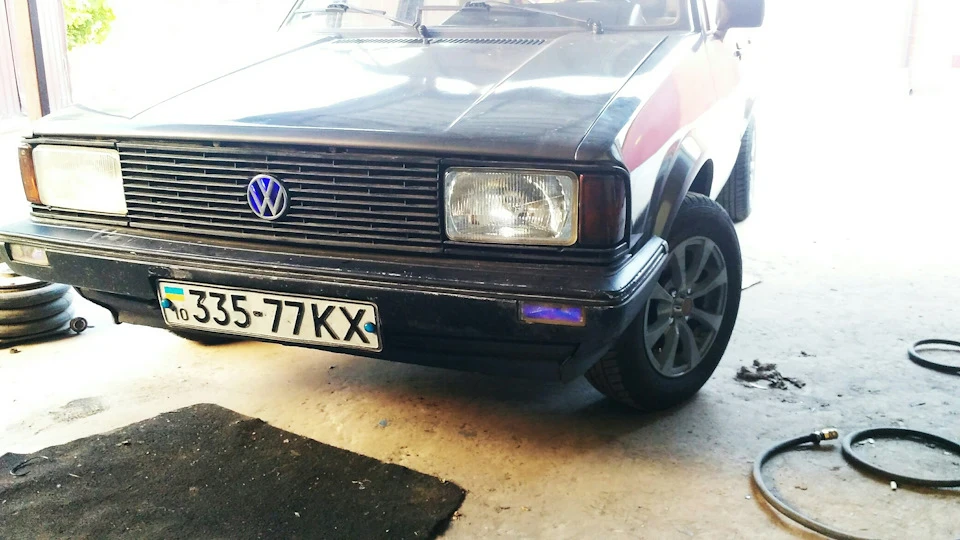 Підсвітка логотипу vw