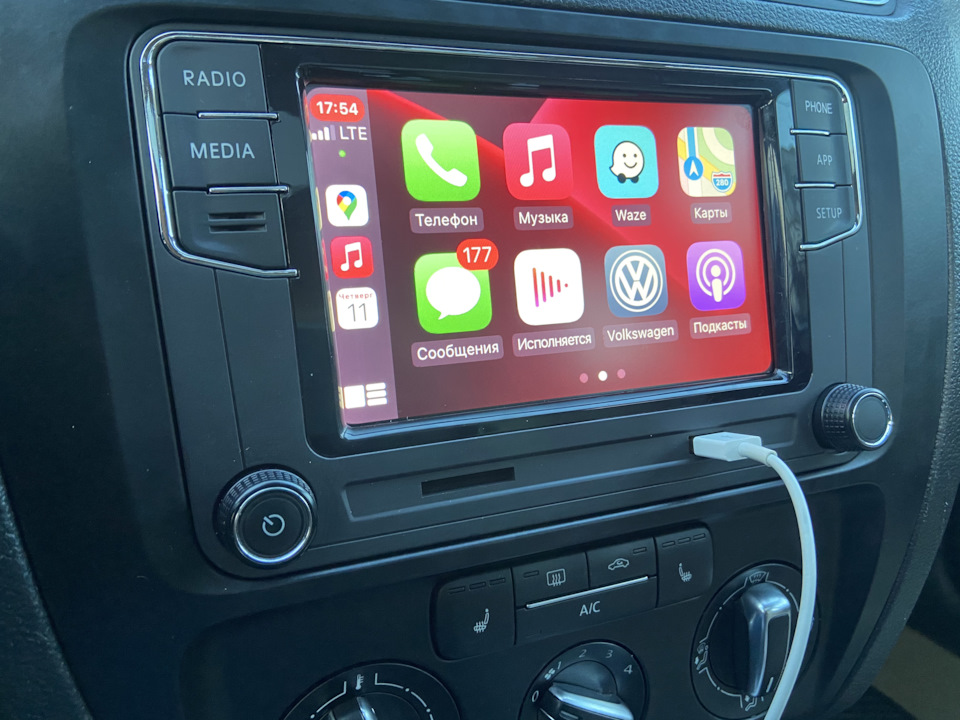 Камера заднього виду + ​​rcd 330 plus з CarPlay 1