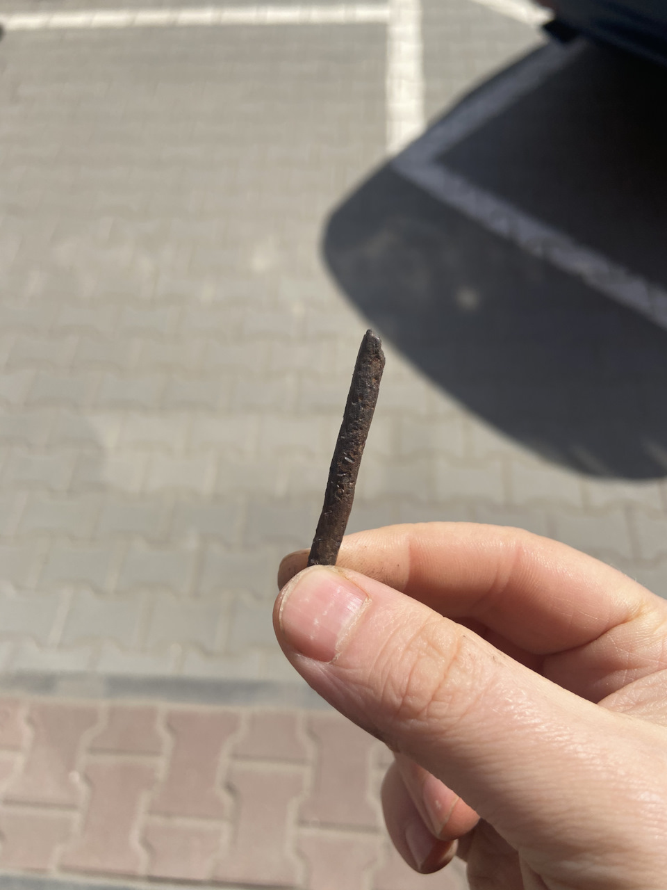 Словив цвяха :) 3