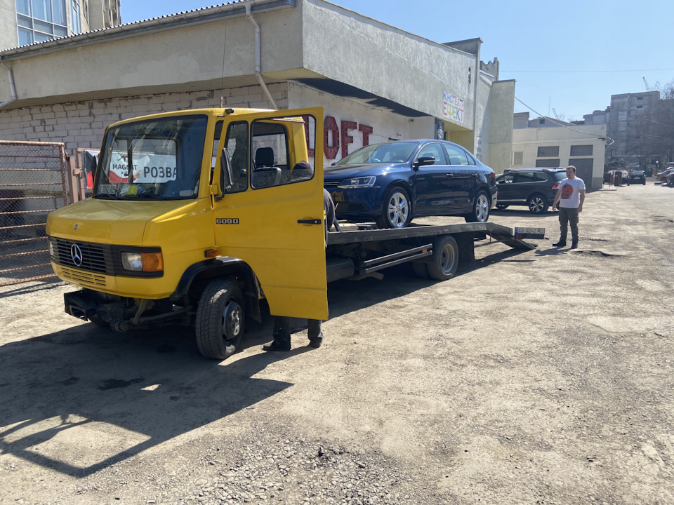 Застряг ключ у замку запалювання 1