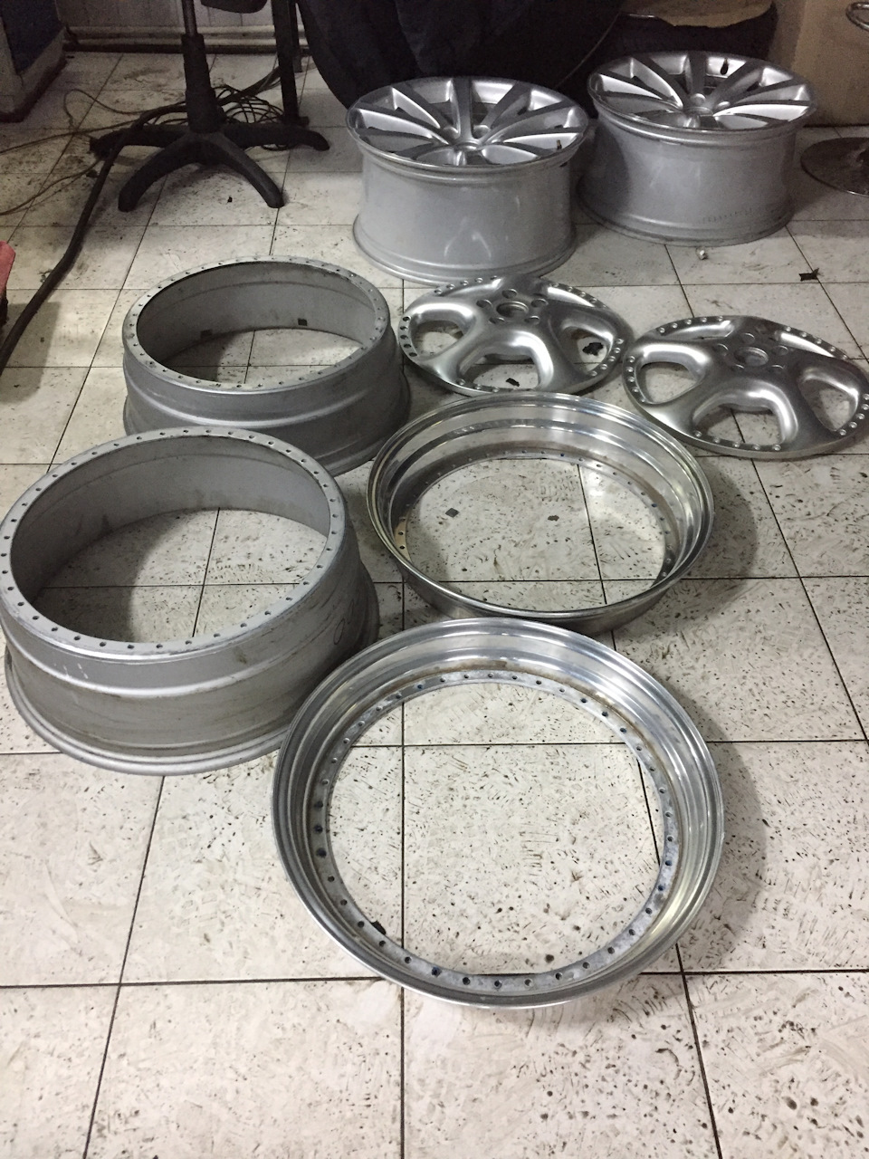 Разборка дисков ARTEC. Продам полки ARTEC RH 19 2.25 5