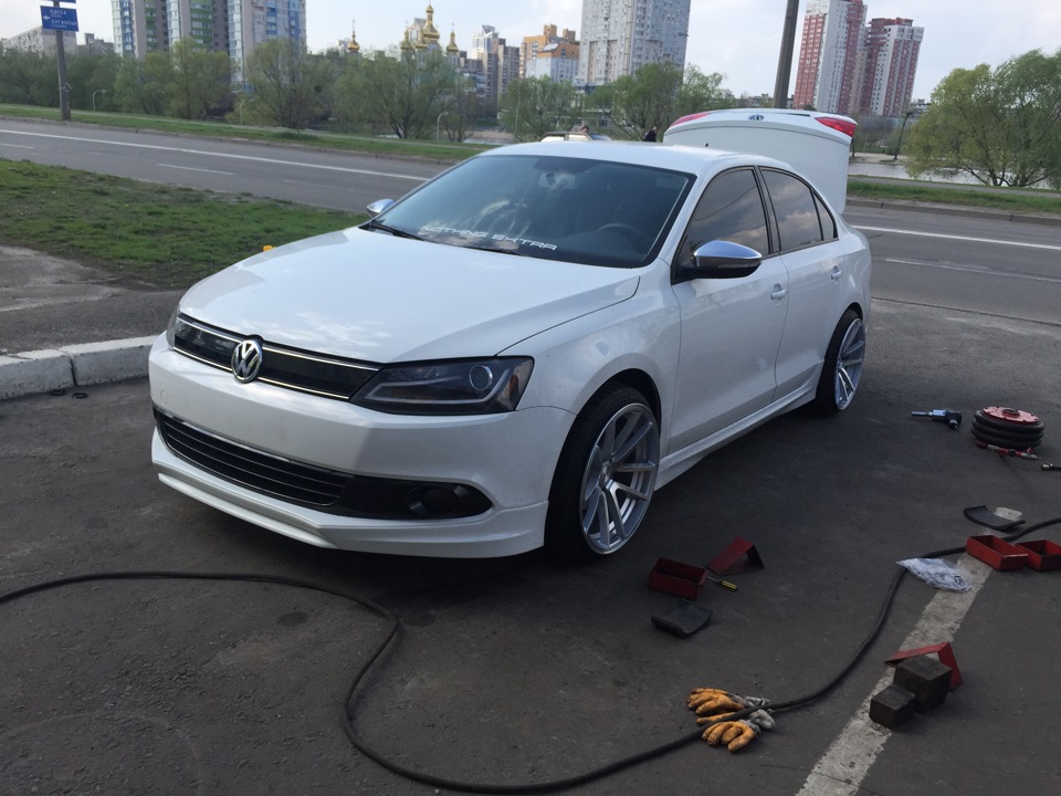 Rotiform SPF 10J на 215/35 R19 5