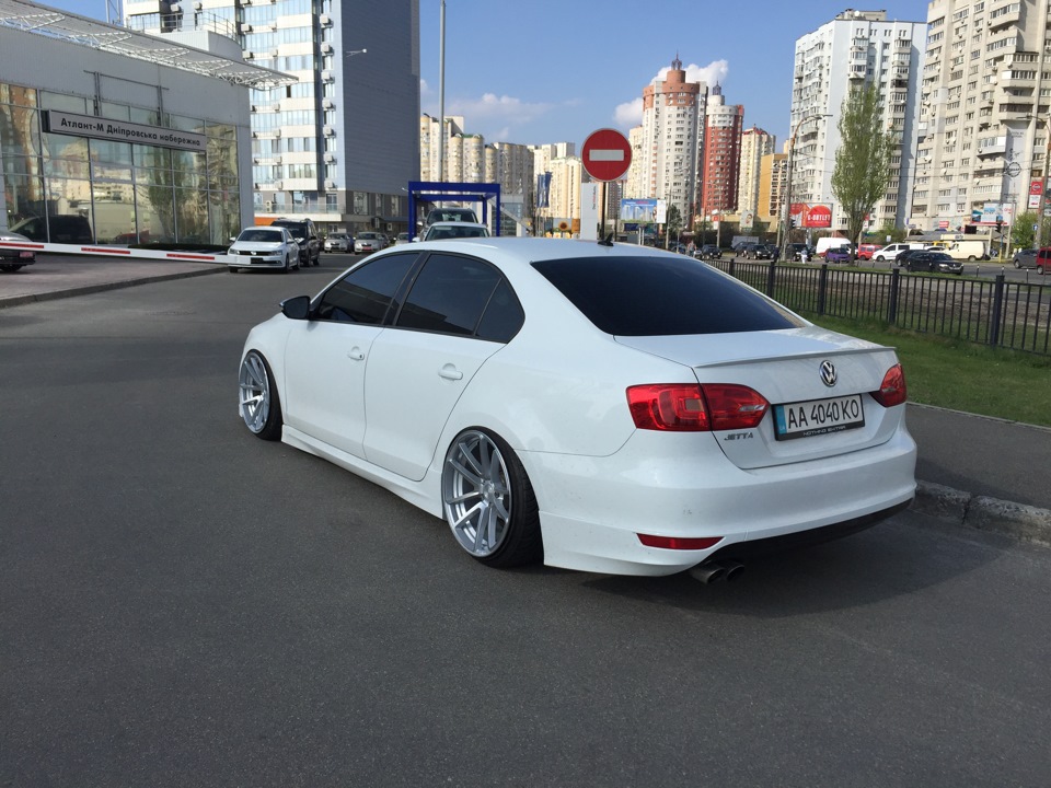 Rotiform SPF 10J на 215/35 R19 1