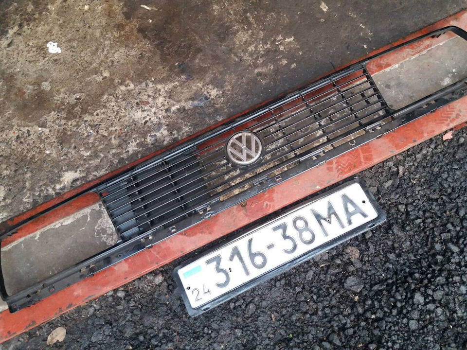 Сток решіточка im my car #1983# =) яка була до цього! 2