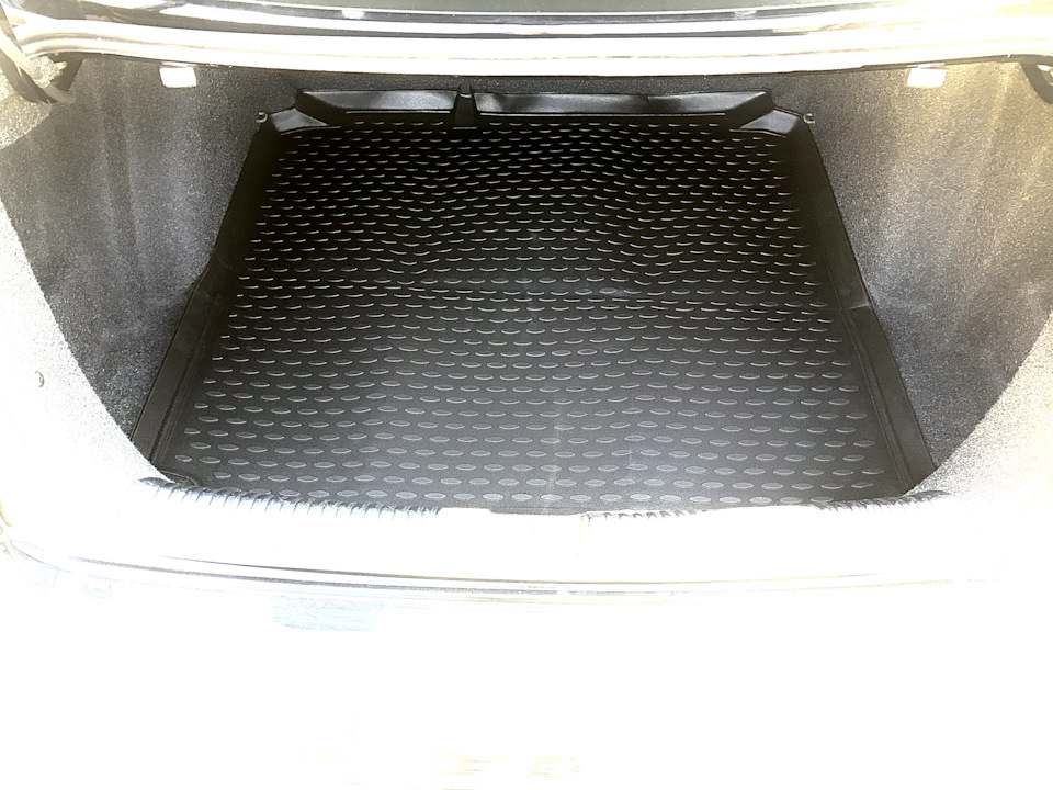 Килимок в багажник. JETTA 6 USA 3