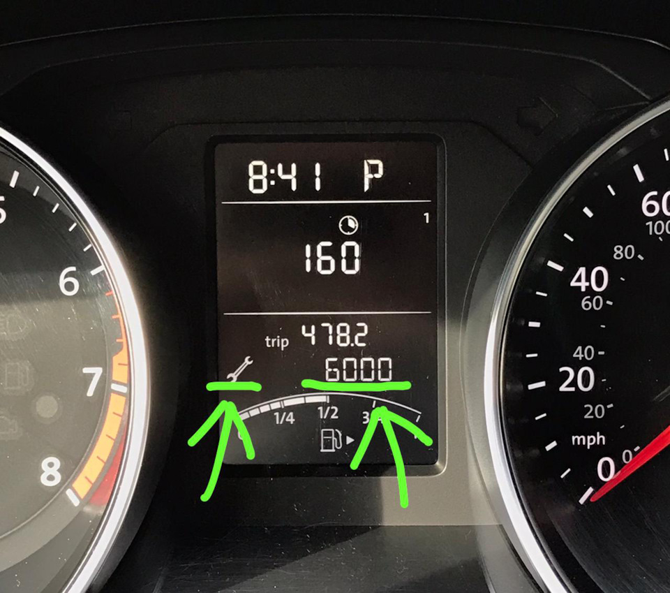 Олія в двигуні (ключ). Jetta 6 1