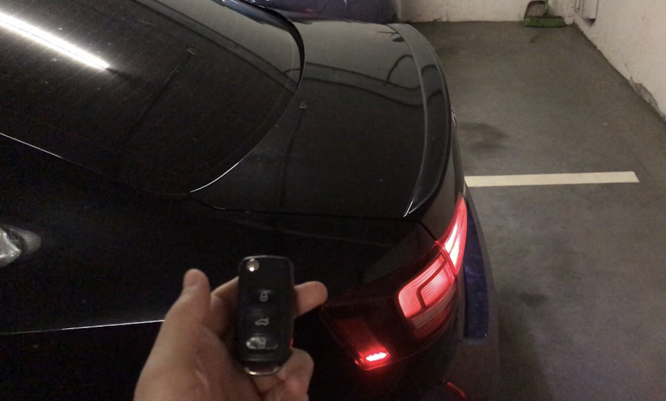 Відкриття багажника з пульта на Jetta 6 1