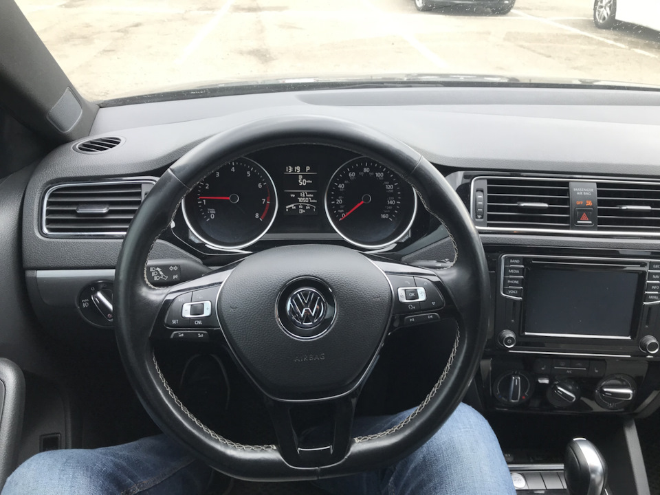 Приладова панель Jetta 6 USA під Європу 1