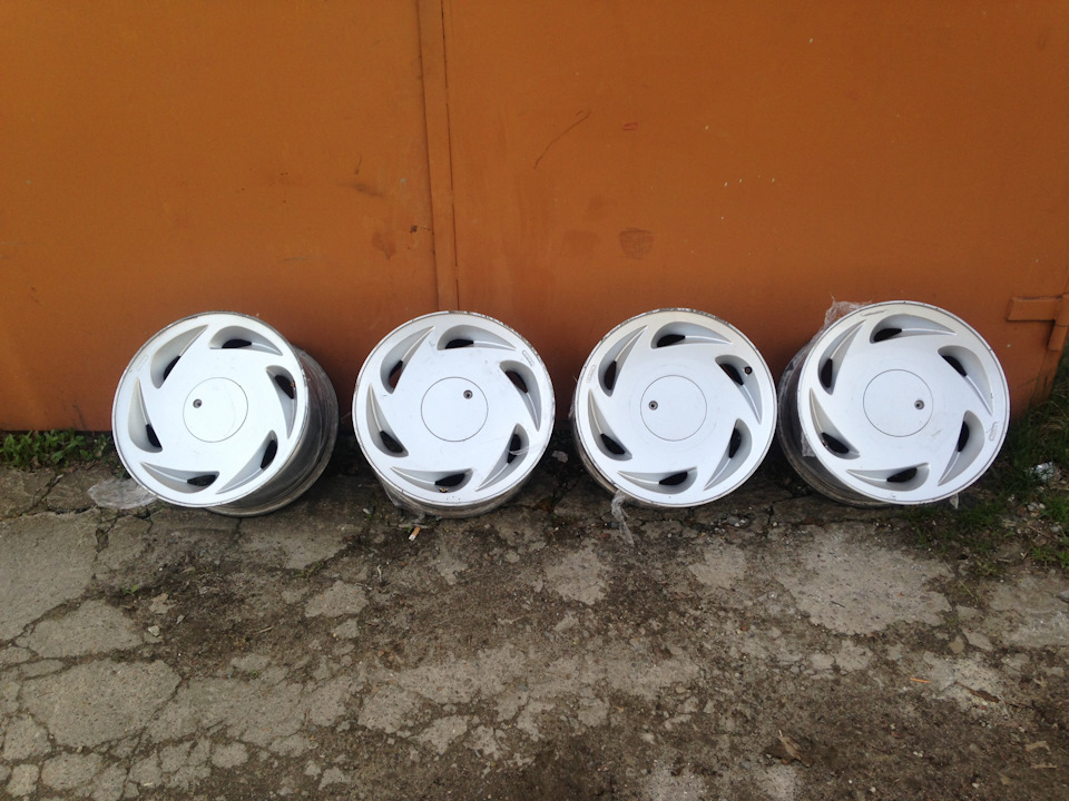 Диски Centra turbo r15. Продажів 1