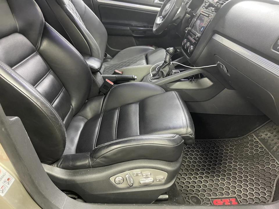 Трохи комфорту з Porsche Cayenne 18 позицій:)