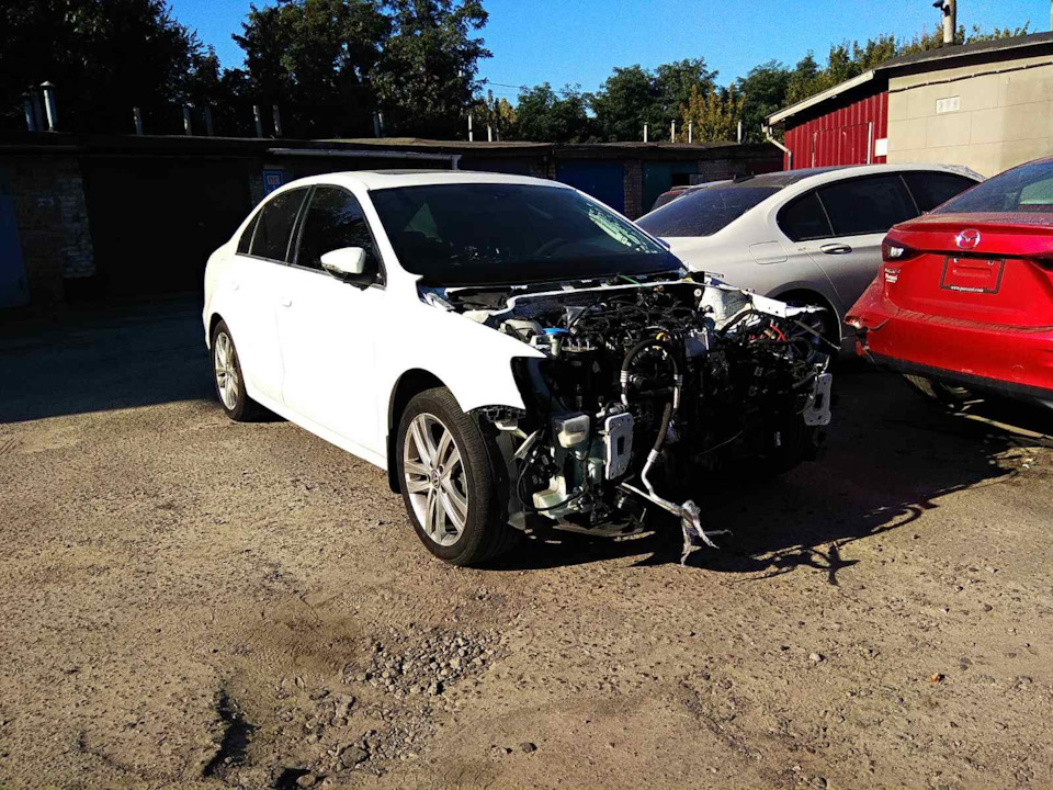 На Стапель VW JETTA 2015 2.0 TDI Turbo BMT Premium 2