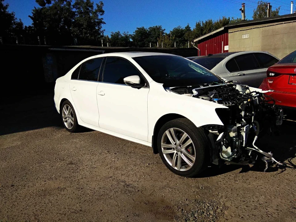 На Стапель VW JETTA 2015 2.0 TDI Turbo BMT Premium