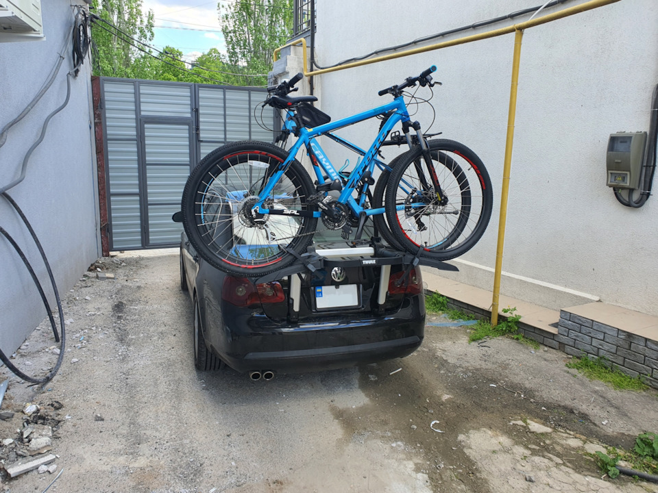 Велокріплення Thule outway platform 2 на кришку седана 5