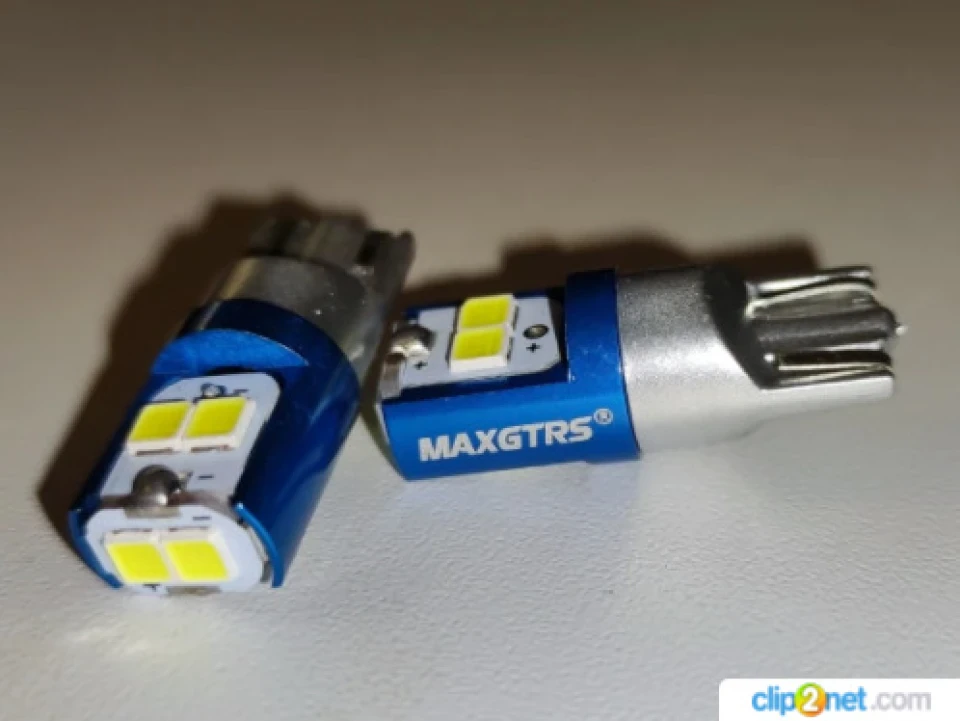 LED лампочки в коло (майже)