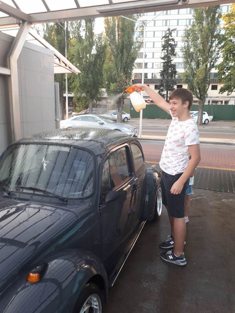 Ніяких автоматичних мийок - моєму Жука самі, ручками) 2
