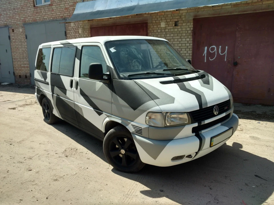 Продам свою ластівку - Volkswagen Multivan 2.5TDI (151 л.с.)