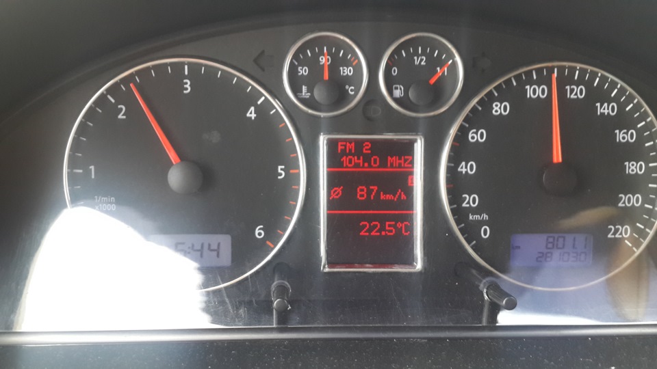 Витрата 2,5TDI 4Motion механіка по трасі 110 км/год 3