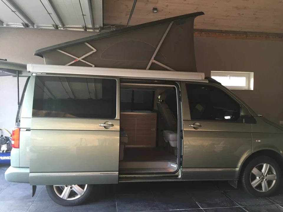 Салон VW California. Допомога тим, хто шукає