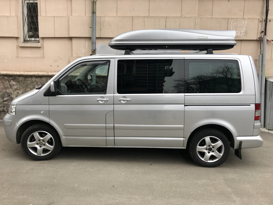Бокс Thule evolution 700 та поперечки Erkul 3