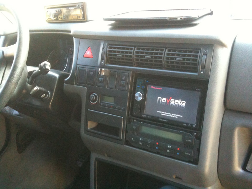 Обзавівся 2DIN балалайкою Pioneer F900BT 3